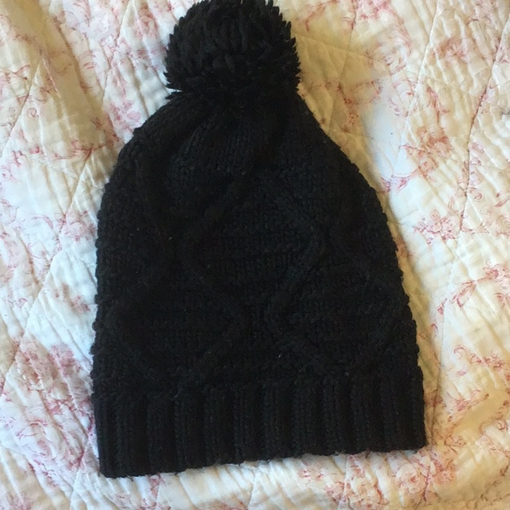 Black knit beanie